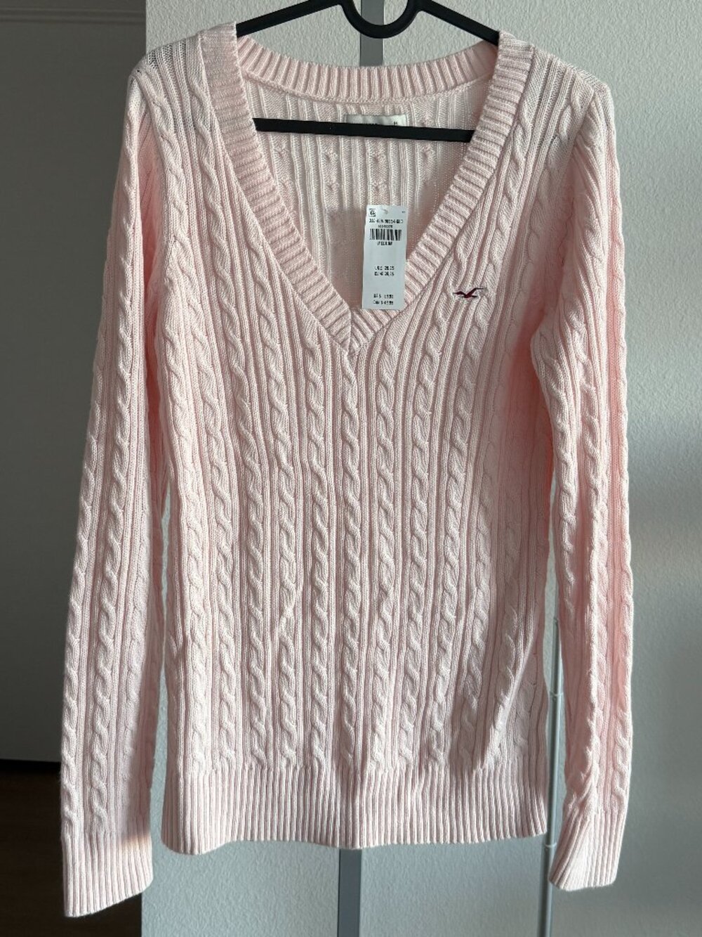 Hollister Logo Cable Knit V-Neck Jumper
